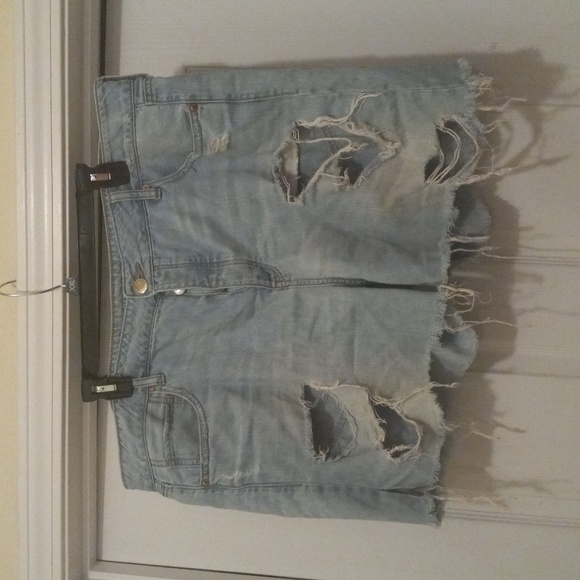 American Eagle Outfitters Pants - American Eagle Tomgirl Jean Shorts